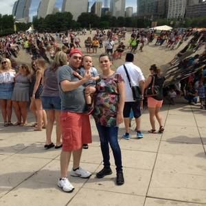 Meet your Posher, Carlos